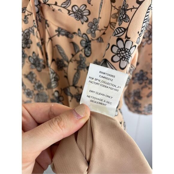 For‎ Love and Lemons Pia Floral Bell Sleeve Romper Size L - Picture 8 of 14